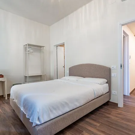 Lumi Guest house Florence